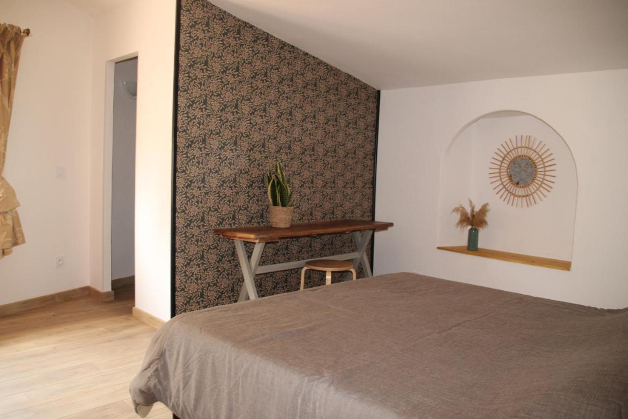 Appartement Le Gambetta Cotignac Exterior foto